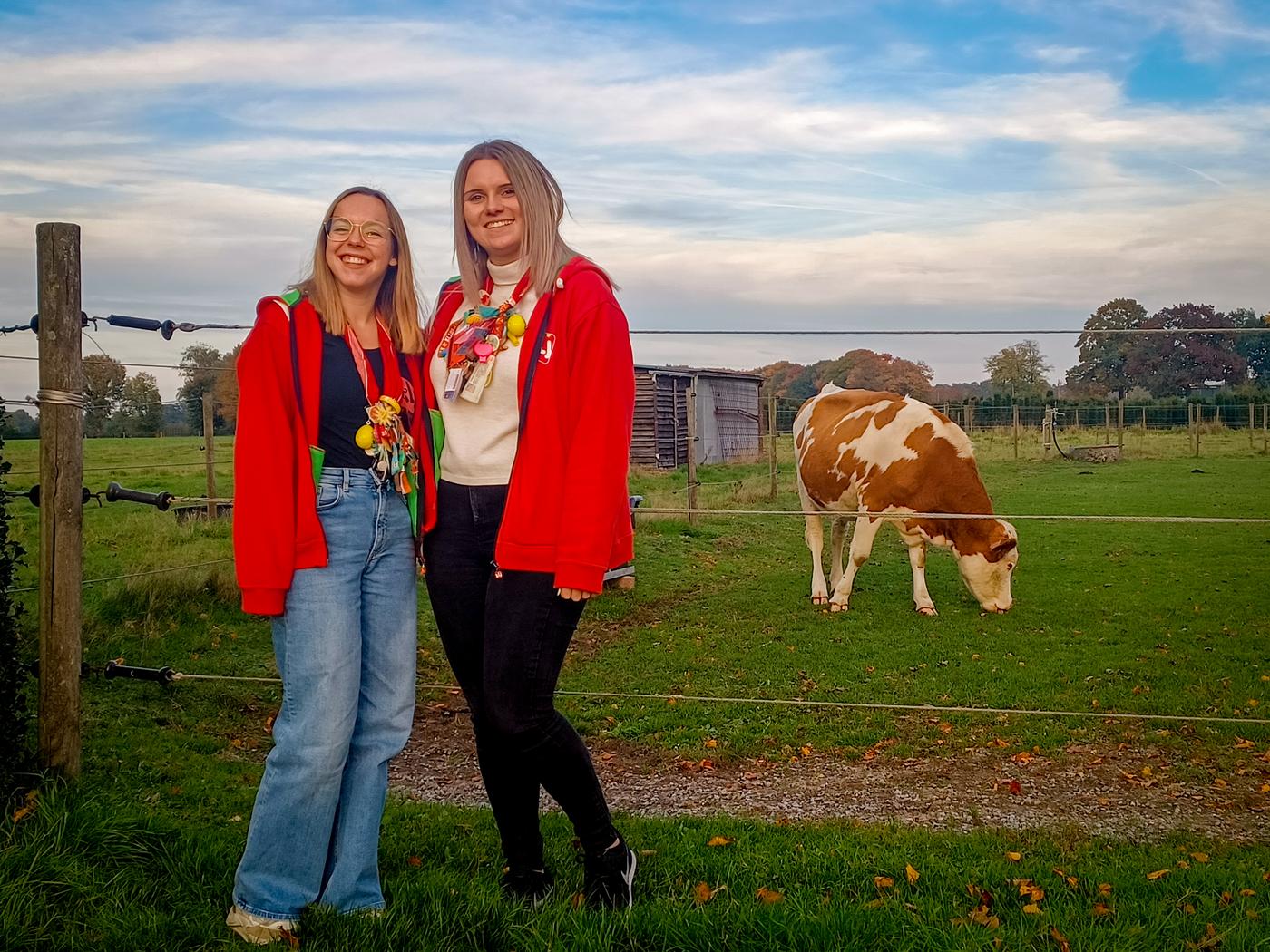 Stiene Soogen en Brenda Loos Hélaba